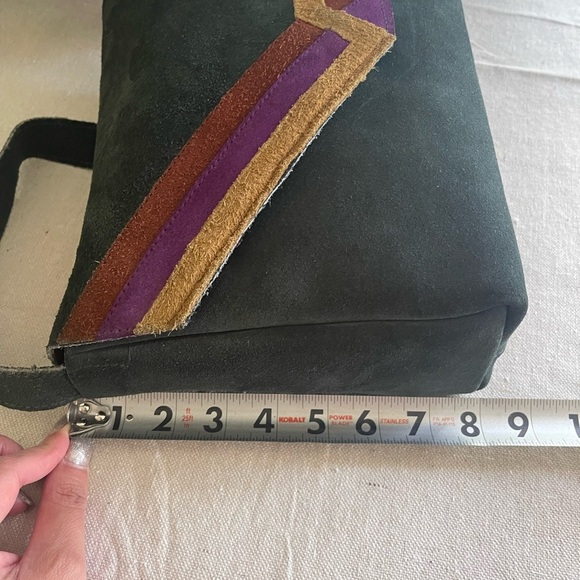 Stylish Green Suede Shoulder Bag with Purple and Gold Accents - Picture 7 of 8